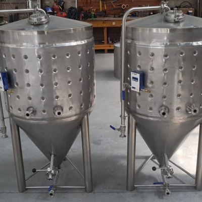 fermentador isobarico encamisado de 100 a 500 lts.