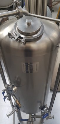 Fermentadores isobaricos para heladeras de 60 a 140 lts.