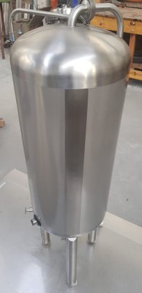 Fermentadores isobaricos para heladeras de 60 a 140 lts.